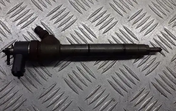 Hyundai Matrix Fuel injectors set 338002A400