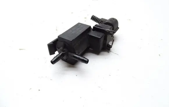 BMW 1 F20 F21 Turbo solenoid valve 7810831