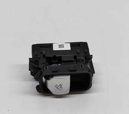 Mercedes-Benz C W206 Tailgate/boot open switch button A2069056702