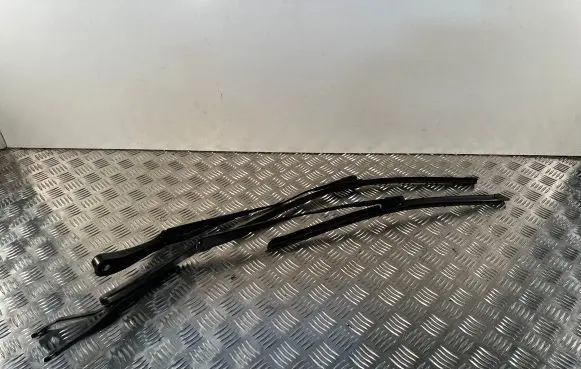Mercedes-Benz E W213 Front wiper blade arm A2058240219