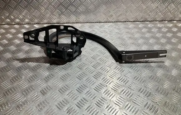 Mercedes-Benz C W205 Tailgate hinge TM27176