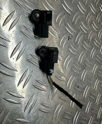 Citroen C4 II Picasso Airbag deployment crash/impact sensor 9800395680 626527400