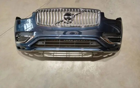 Volvo XC90 Front bumper 31690641