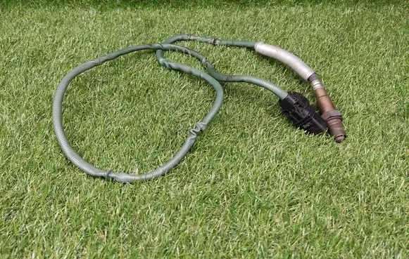 Mercedes-Benz C W204 Lambda probe sensor 0065422718 0258017203