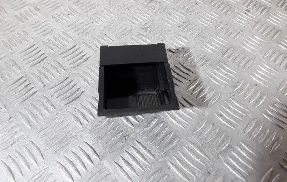 Audi A3 S3 8L Ashtray (front) 311270300 8L0857951C