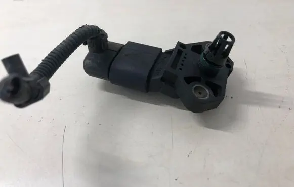 Volkswagen Sharan Air pressure sensor 0281002399 038906051B