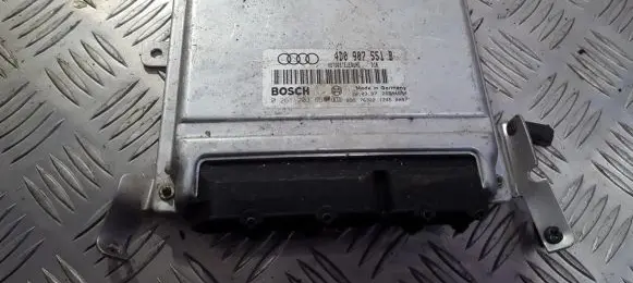 Audi A6 S6 C4 4A Engine control unit/module 4d0907551b 0261203958