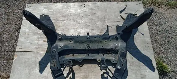Mini Cooper Countryman F60 Front axle beam 6872730
