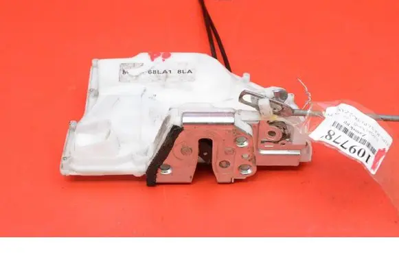 Suzuki Swift II Front door lock 8220168LA1