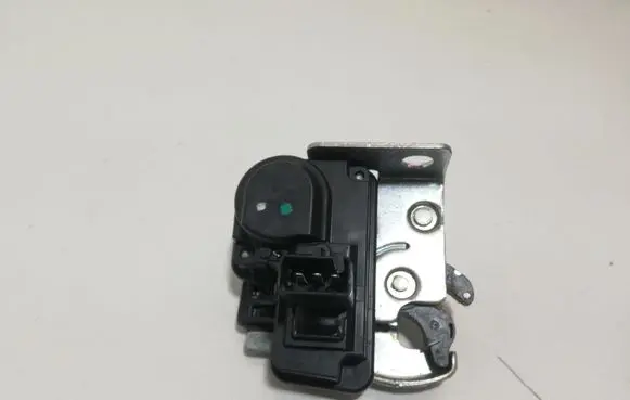 Jeep Grand Cherokee Tailgate window lock/catch/latch Y1D113025926