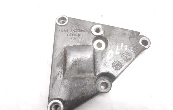 Jaguar XJ X350 Power steering pump mounting bracket 6R83K738BA