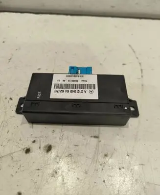 Mercedes-Benz E W212 Air suspension control unit module (rear) A2125406462 00406119 100363307027