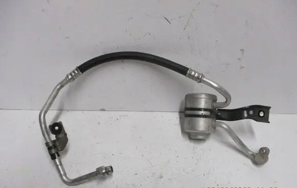Nissan Leaf II (ZE1) Air conditioning (A/C) pipe/hose 924905SH0B