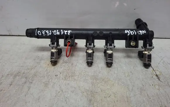 Fiat Panda II Fuel injectors set S27647196 3219018301