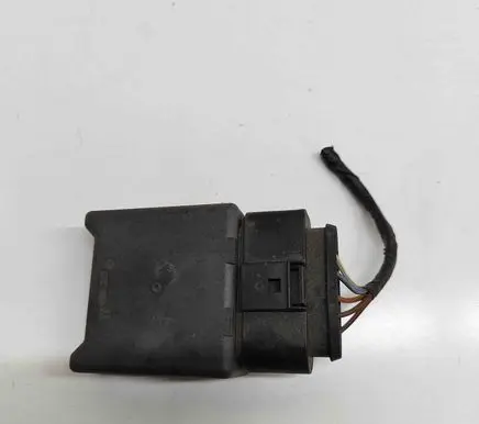 Volkswagen Polo VI Fuel injection pump control unit/module 5Q0906093A