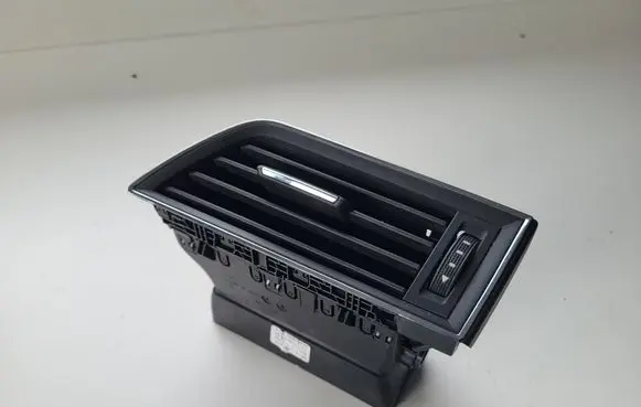 Skoda Superb B8 (3V) Dashboard side air vent grill/cover trim