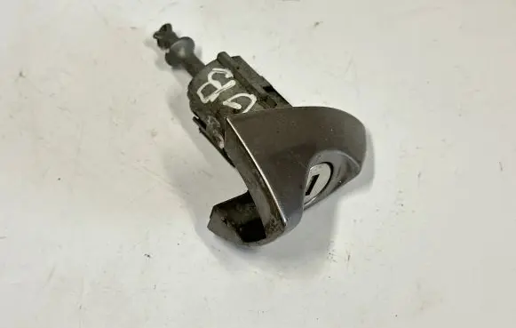 BMW X5 E53 Coupe door lock (next to the handle) 7035420 51217035420