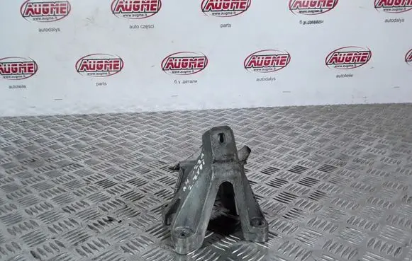 Audi A4 S4 B8 8K Engine mounting bracket 8K0199307BJ