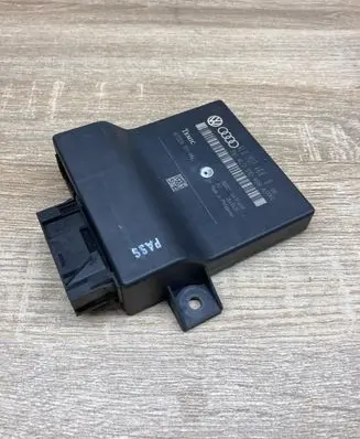 Audi Q7 4L Gateway control module 4L0907468B 4L0910468A