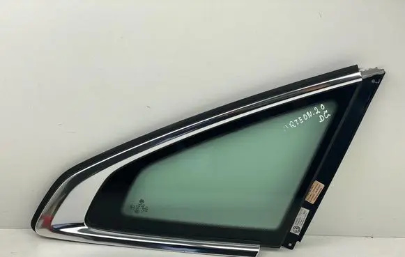 Rear side window