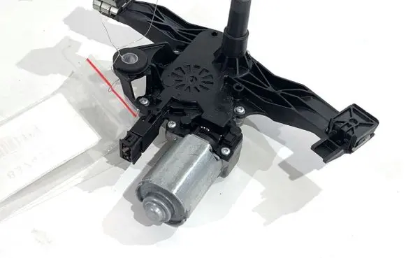 Opel Corsa E Rear window wiper motor 390450120390204011