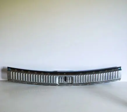 Volkswagen Touareg II Trunk/boot sill cover protection 7P0863459E