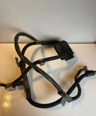Mercedes-Benz C W204 Positive cable (battery) A2075400010 A2721590146 A2711590146
