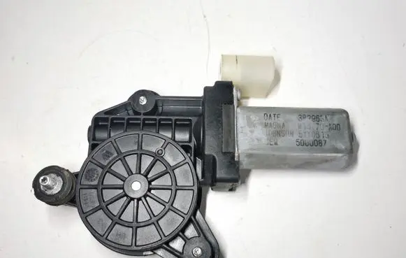 BMW 1 F20 F21 Rear door window regulator motor M13070A00 3R2963A
