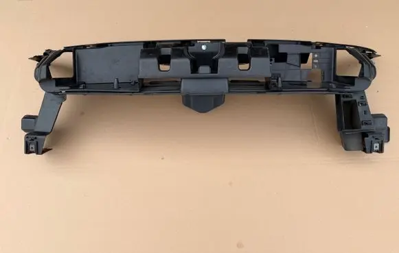 Peugeot 3008 I Front bumper mounting bracket 9805243277