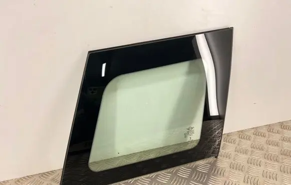 Mini Clubman F54 Rear side window 7403784 7466436 7466438