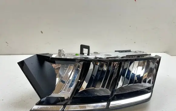 Opel Mokka B Headlight part 