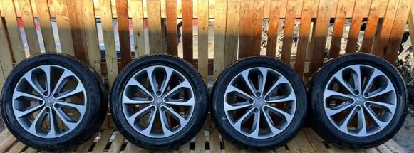 Nissan Qashqai R16 alloy rim 