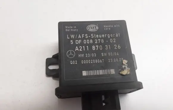 Mercedes-Benz E W211 Light module LCM 5DF00827802 A2118703126