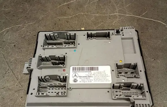 Mercedes-Benz C W206 Comfort/convenience module a2069001620