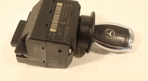 Mercedes-Benz CLS C219 Ignition lock A2115452308