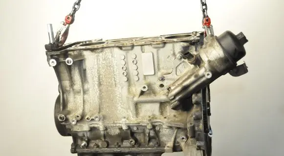 Peugeot 208 I Engine block 8F01