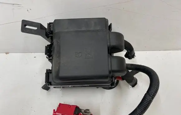 Ford Puma Fuse box set L1TT14D068GAF