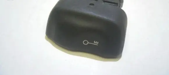 Renault Megane I Central locking switch button 845438b