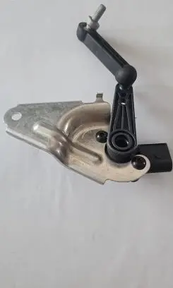 Tesla Model 3 Air suspension front height level sensor 104494100B 1044941