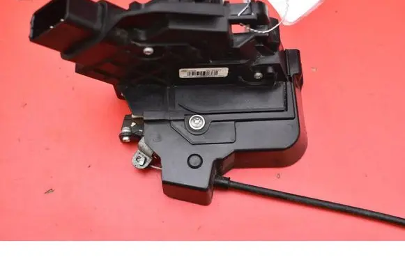 Volvo S40 Rear door lock 30799324
