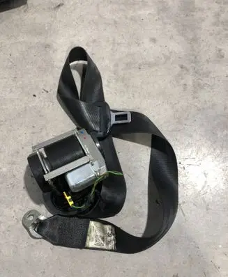 Seat Alhambra (Mk2) Front seatbelt 7N2857706
