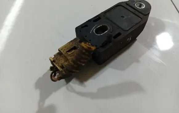 Honda FR-V Airbag deployment crash/impact sensor 77930SFEJ110M2 77930-SFE-J110-M2