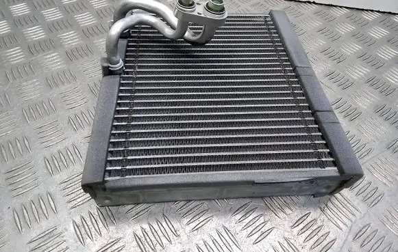 Air conditioning (A/C) radiator (interior)