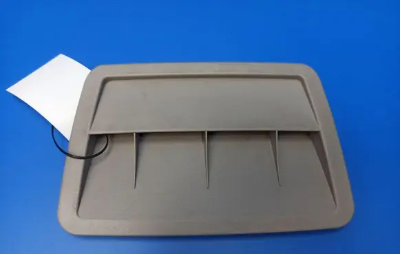 Mercedes-Benz E W211 Rear air vent grill A2118310336