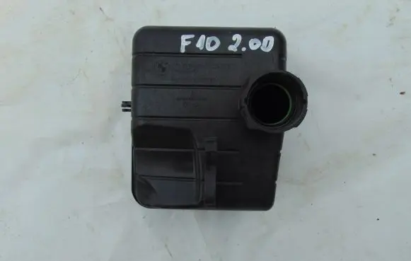 BMW 5 F10 F11 Intake resonator 8512249