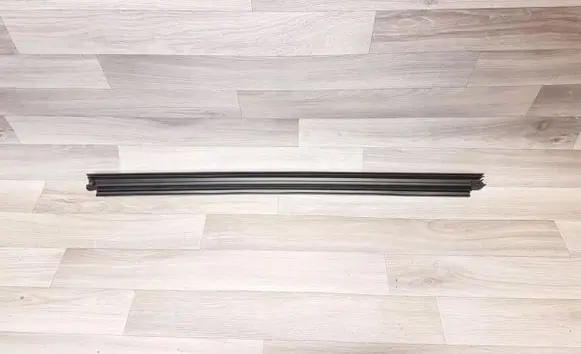 Mercedes-Benz C W205 Door glass trim 17559
