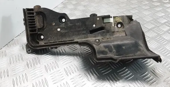 Battery tray