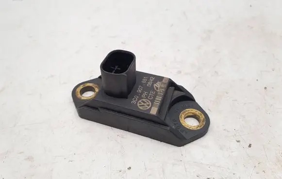 Volkswagen PASSAT CC Airbag deployment crash/impact sensor 3C0907651