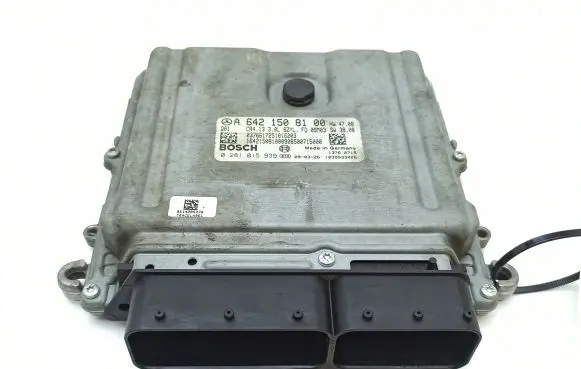 Mercedes-Benz R W251 Engine control unit/module A6421508100 0281015939 1039S33026