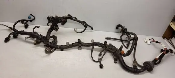 Toyota Avensis T250 Engine installation wiring loom 8212105670
